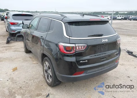 2018 Jeep Compass Limited 4X4 z USA, uszkodzony, nr VIN 3C4NJDCB0JT360624